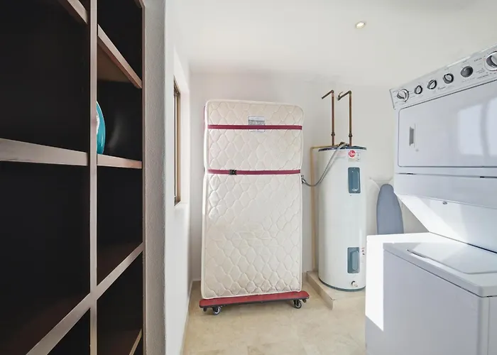 Apartment Luxe One Bedroom Ocean View - Casa Del Mar *